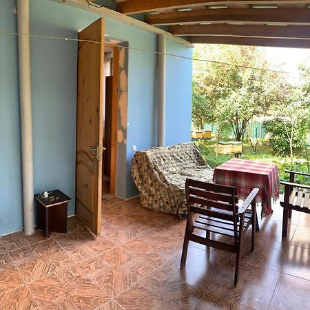 Wooden Cottage Makhinjauri Ngoại thất bức ảnh