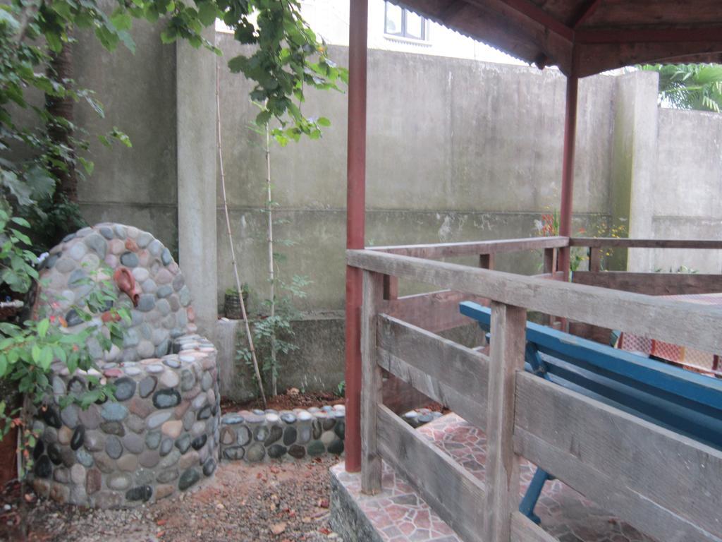 Wooden Cottage Makhinjauri Ngoại thất bức ảnh