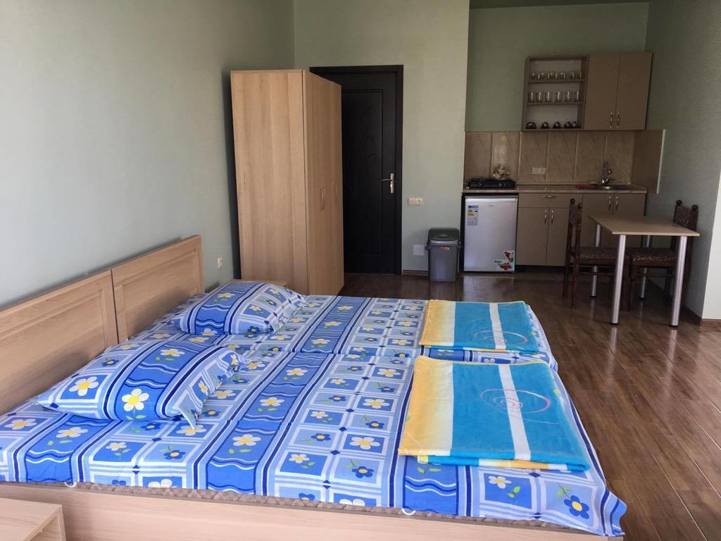 Wooden Cottage Makhinjauri Ngoại thất bức ảnh
